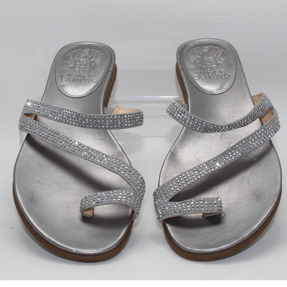 Vince Camuto Evina Silver Metallic Rhinestone Toe Loop Flat‎ Sandals VC-EVINA